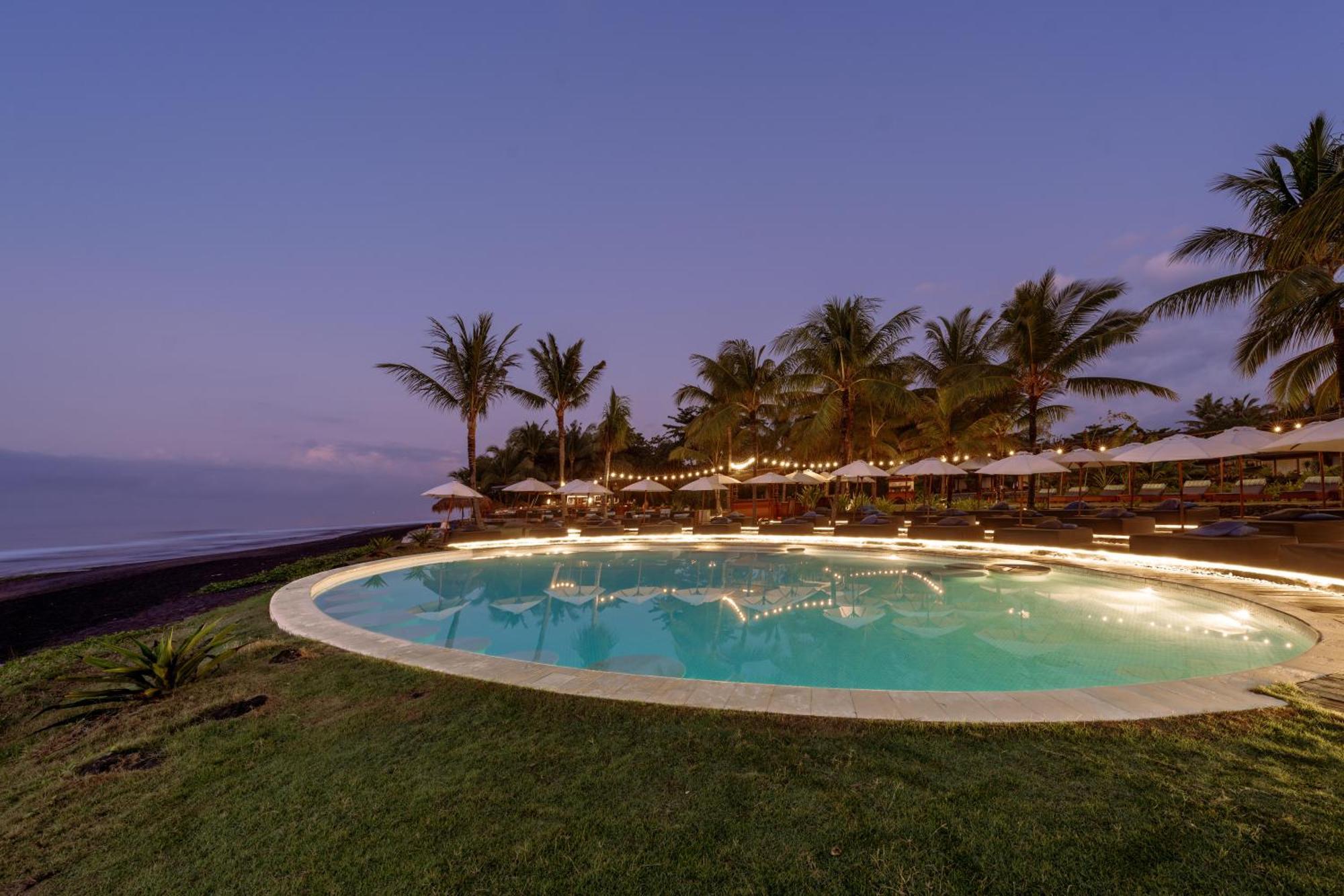 קראמאס Hotel Komune And Beach Club Bali מראה חיצוני תמונה
